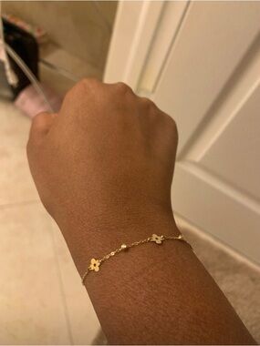 Solid 14 k gold clover bracelet